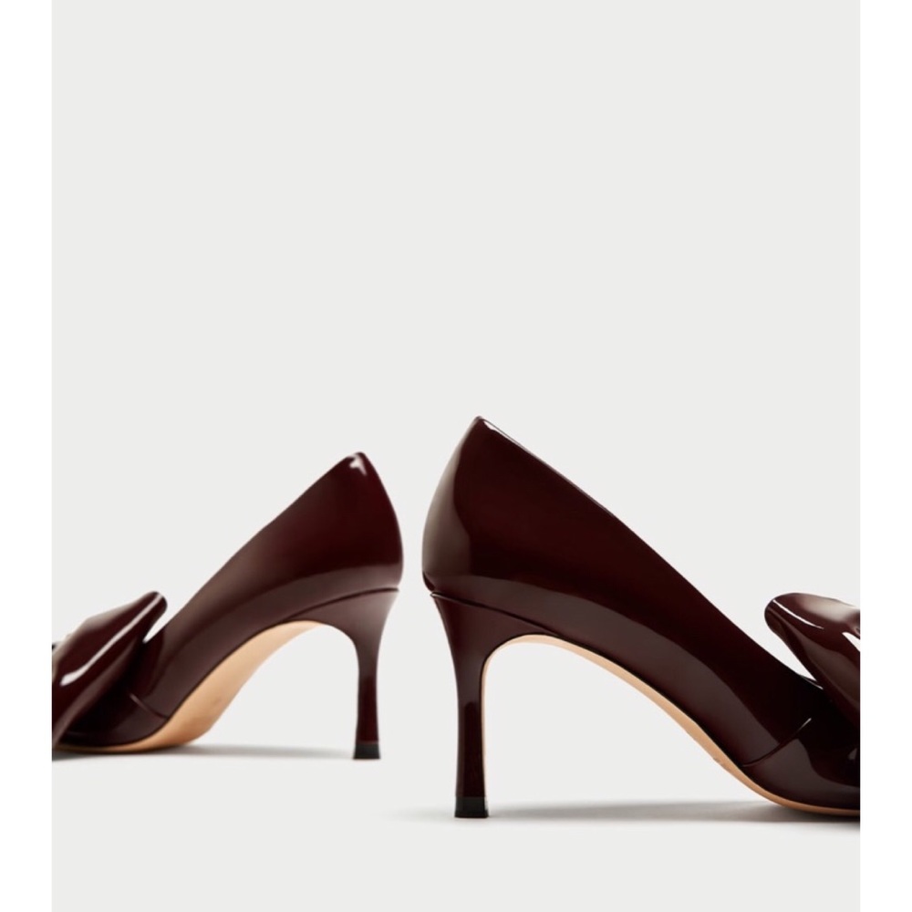 Zara Faux Patent Court Shoes with Bow - Picture 4 of 8